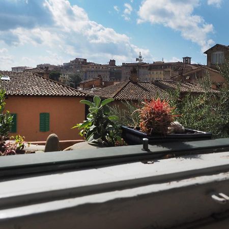 Azzi B&B Comfortably, In The Quietness Of The Perugia Historical Centre Экстерьер фото