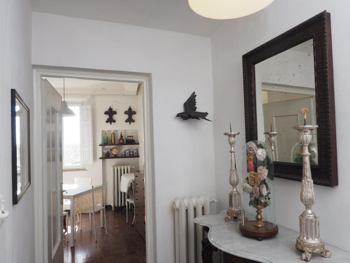 Azzi B&B Comfortably, In The Quietness Of The Perugia Historical Centre Экстерьер фото